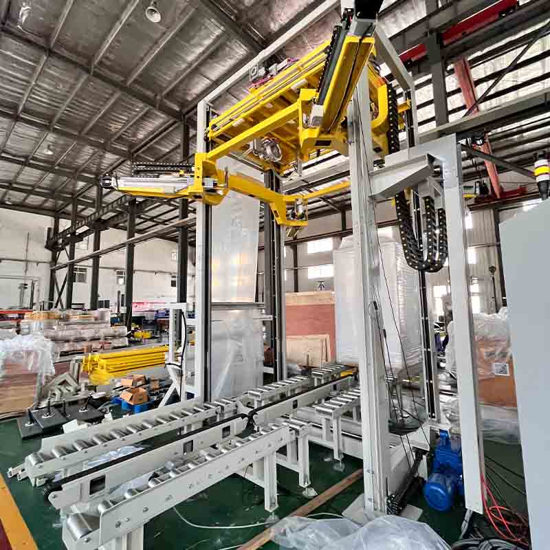 Film head rotate with ring, analog control for flexible film delivery speed;  Conduct trolley to supply power for film pre-stretch, good performance when running to save wrapping material;  Plug between main control cabinet and wrapper for easier installation and maintenance.